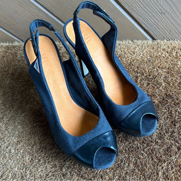 Diesel Women's Black canvas and leather heels sz 39 - Picture 2 of 9